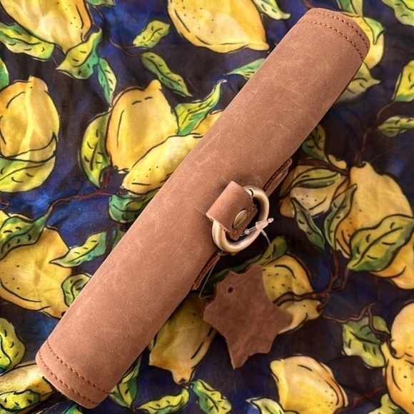 Brand New Genuine Leather Phone Holder Belt Pouch Magnetic Snap Close Case Brown - Picture 4 of 10